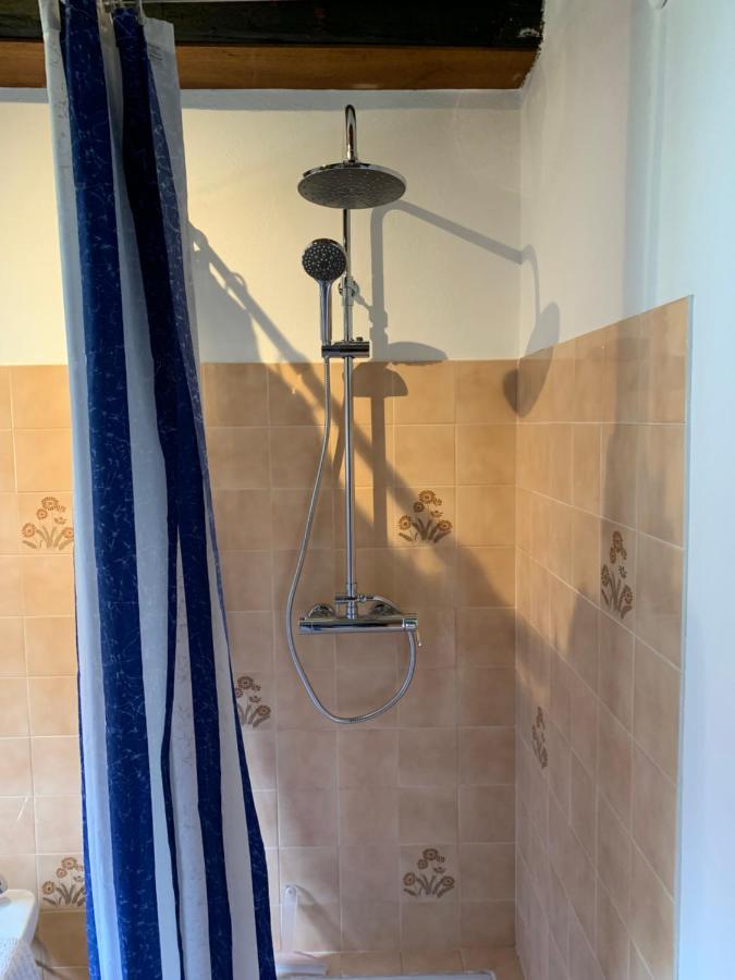 Spacious Apartment In A Charming, Tranquil Village Saint-Vincent-Rive-dʼOlt Екстериор снимка